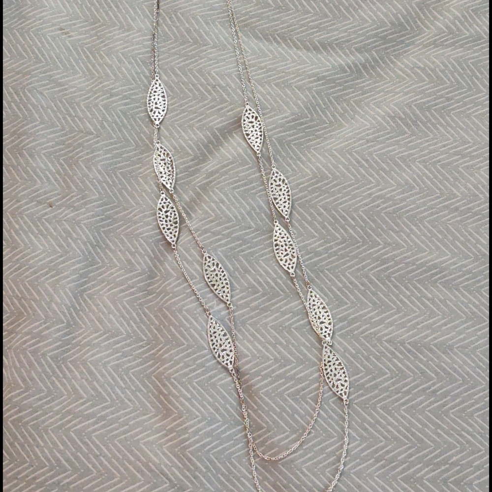 Double layered necklace